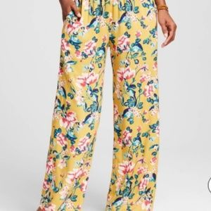 Xhilaration Wide Leg Floral Pants.